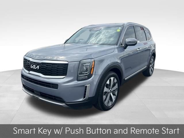 Used 2022 Kia Telluride S AWD/4WD image 3