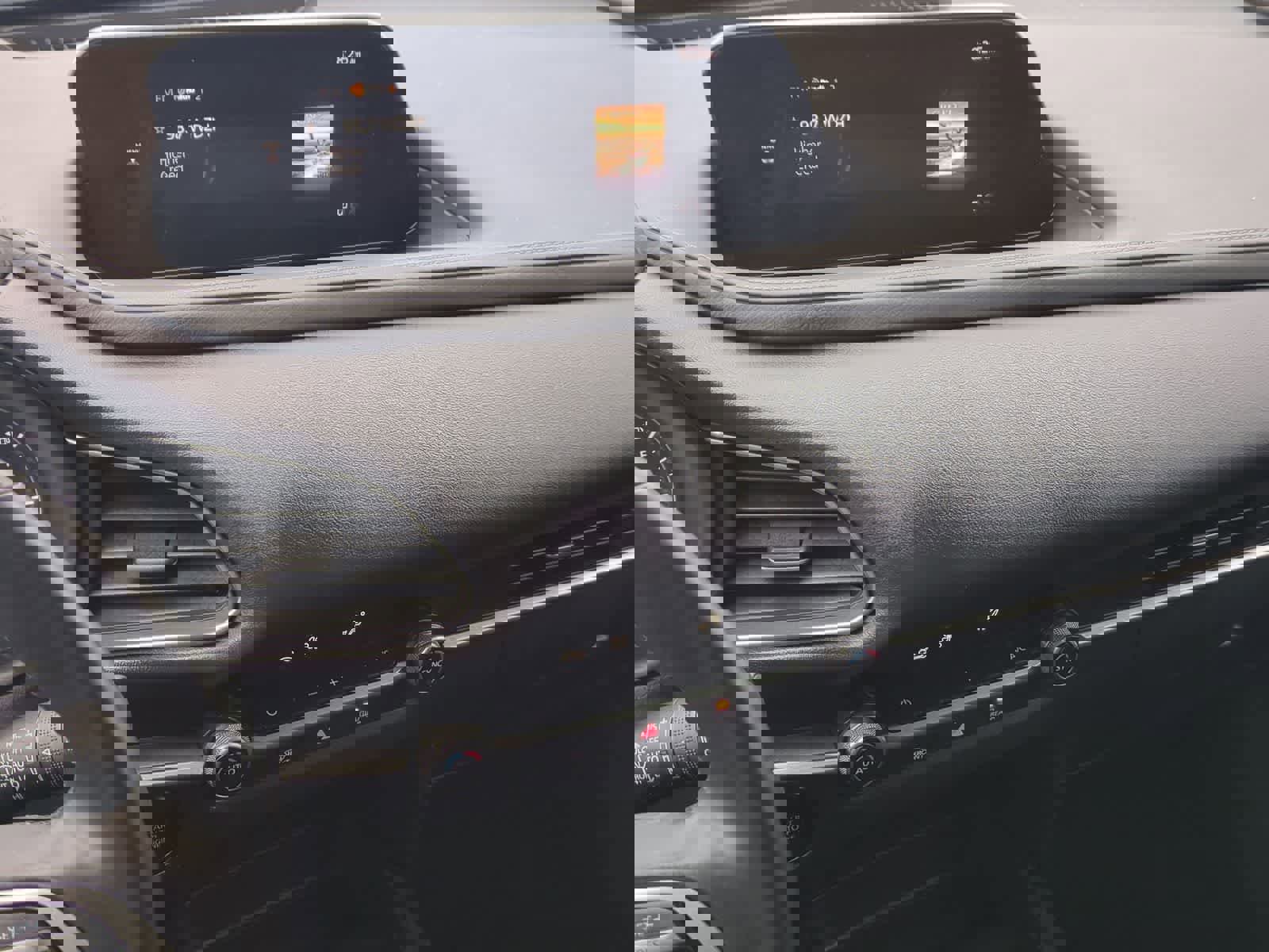 Used 2023 MAZDA CX-30 AWD 2.5 S w/ Select Package image 26