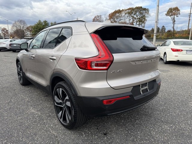 Certified 2023 Volvo XC40 B5 Plus w/ Driver Assist Package image 11