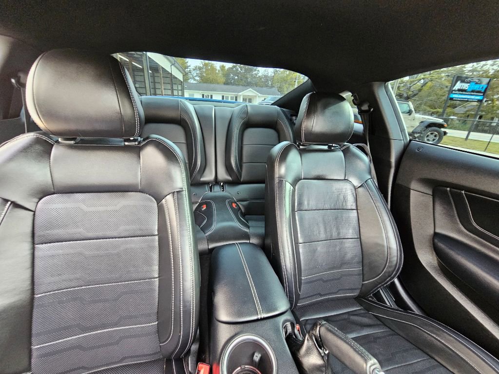 Used 2022 Ford Mustang GT Premium w/ GT Performance Package image 18