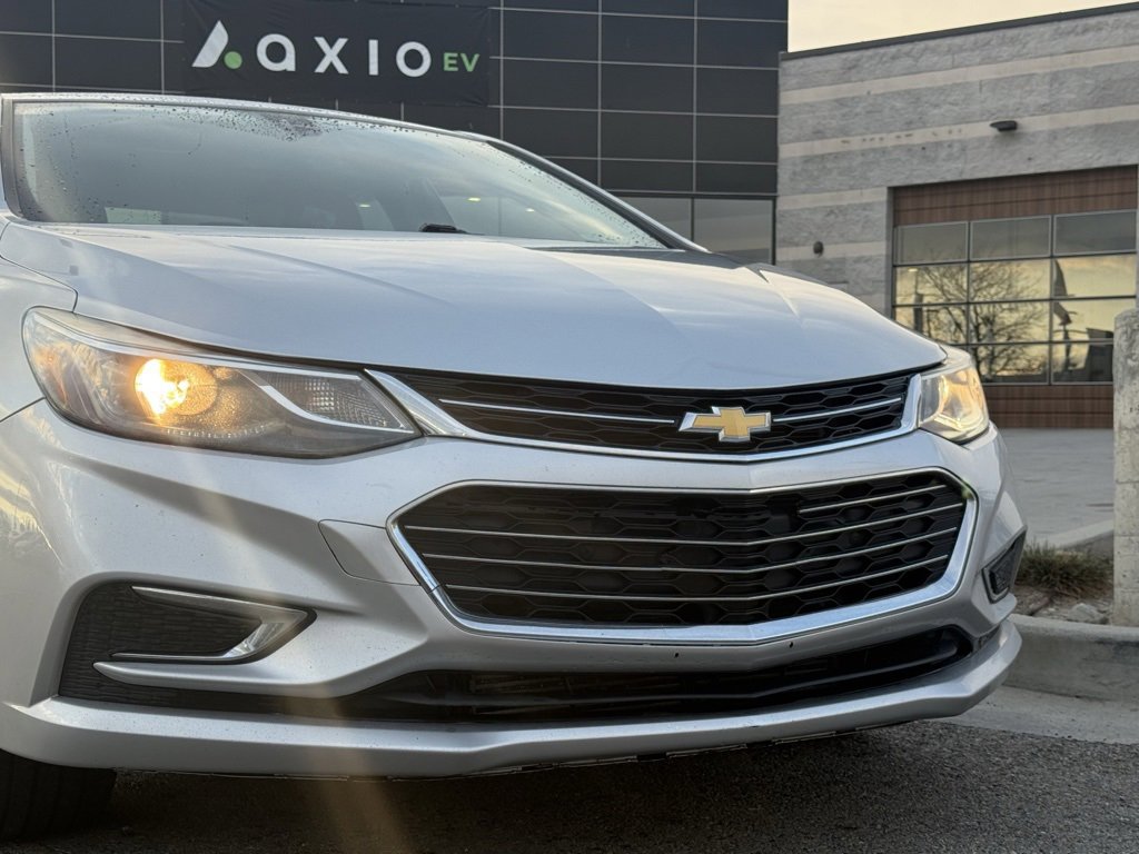 Used 2017 Chevrolet Cruze Premier image 30