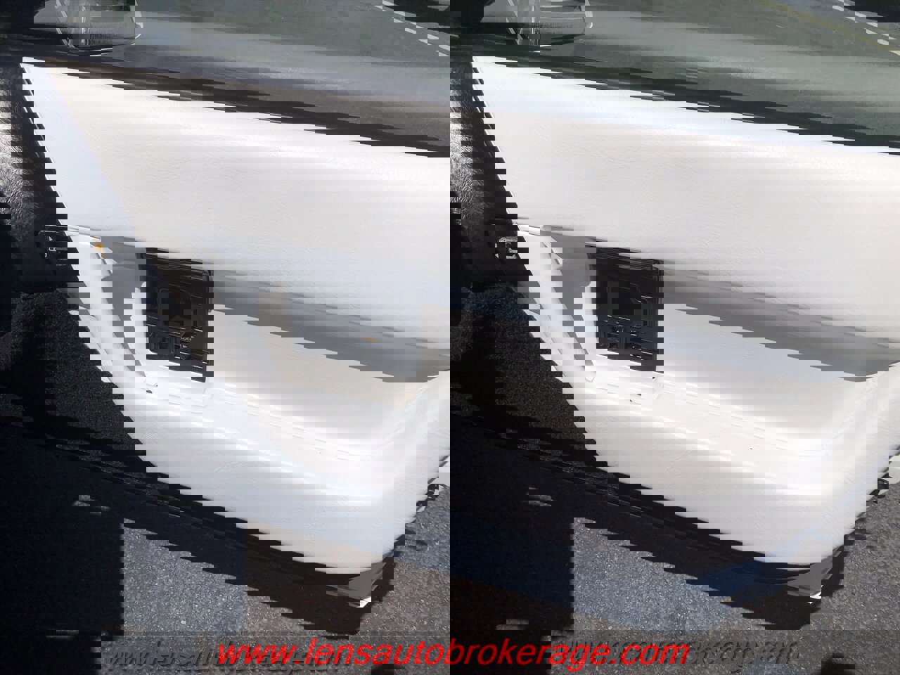 Used 1992 Chevrolet Corvette Convertible RWD image 16