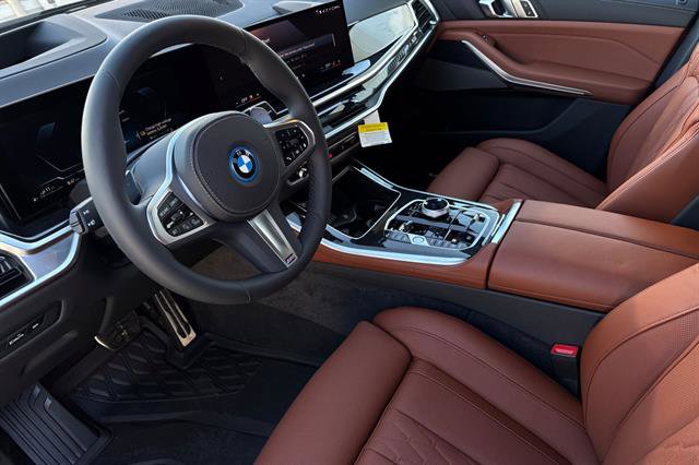 Used 2026 BMW X5 xDrive50e w/ Executive Package image 9