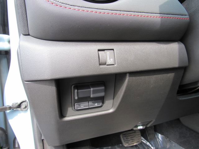 Used 2025 Chevrolet Colorado Z71 w/ Technology Package image 15