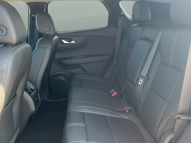 Used 2022 Chevrolet Blazer LT FWD image 17