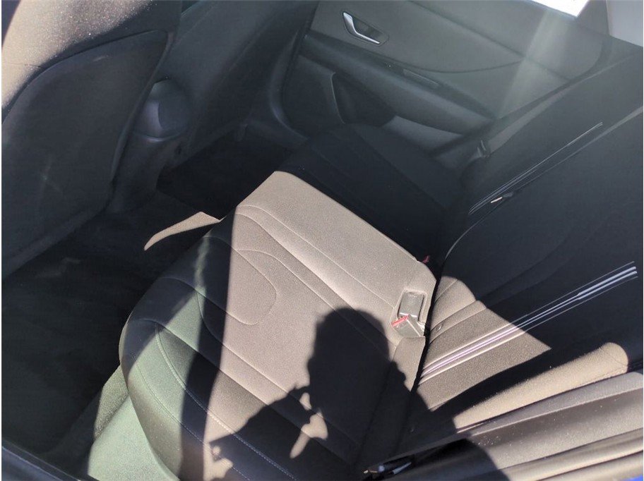 Used 2021 Hyundai Elantra SEL image 22