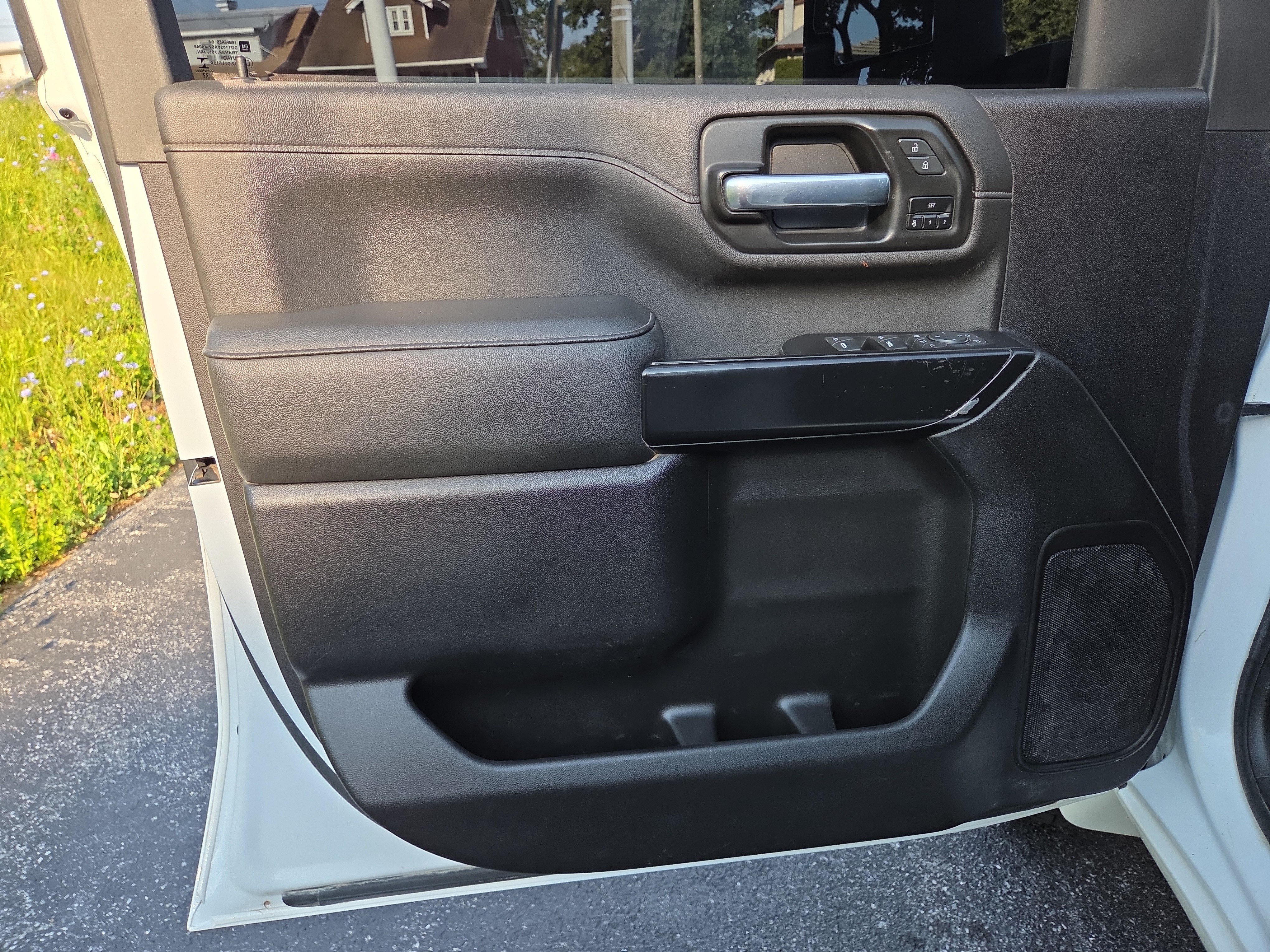 Used 2022 Chevrolet Silverado 2500 LTZ w/ Safety Package AWD/4WD image 14
