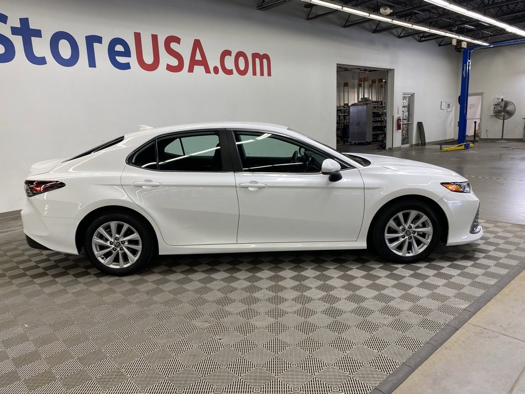 Used 2024 Toyota Camry LE image 17
