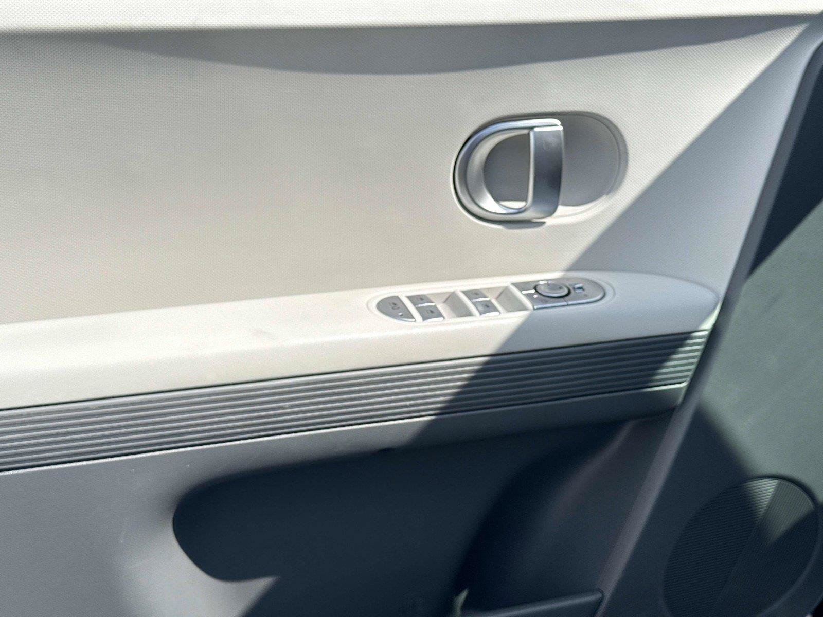 Used 2024 Hyundai Ioniq 5 SEL RWD image 19