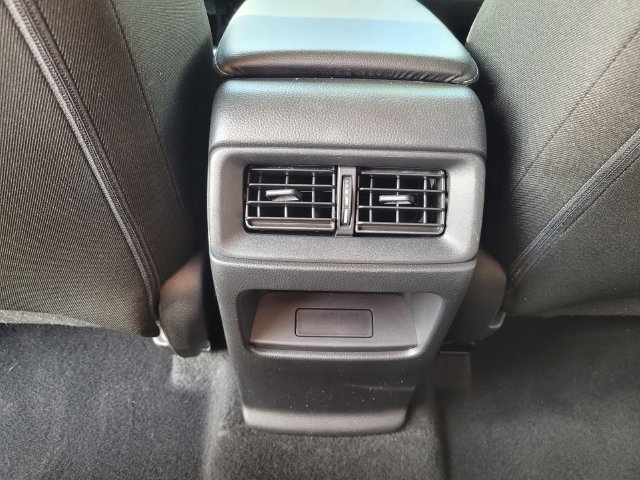 Used 2025 Honda CR-V LX image 17