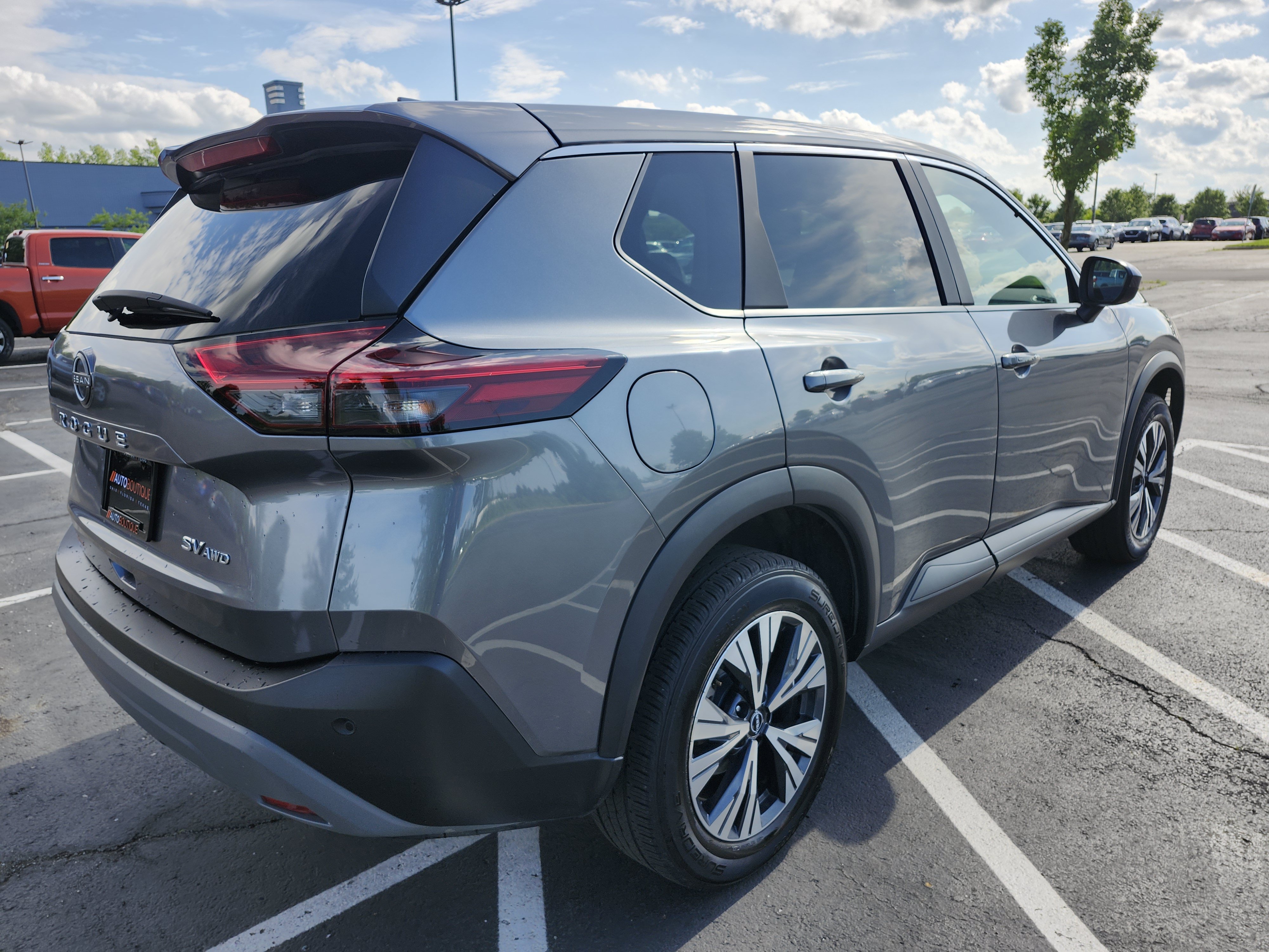 Used 2023 Nissan Rogue SV AWD/4WD image 15