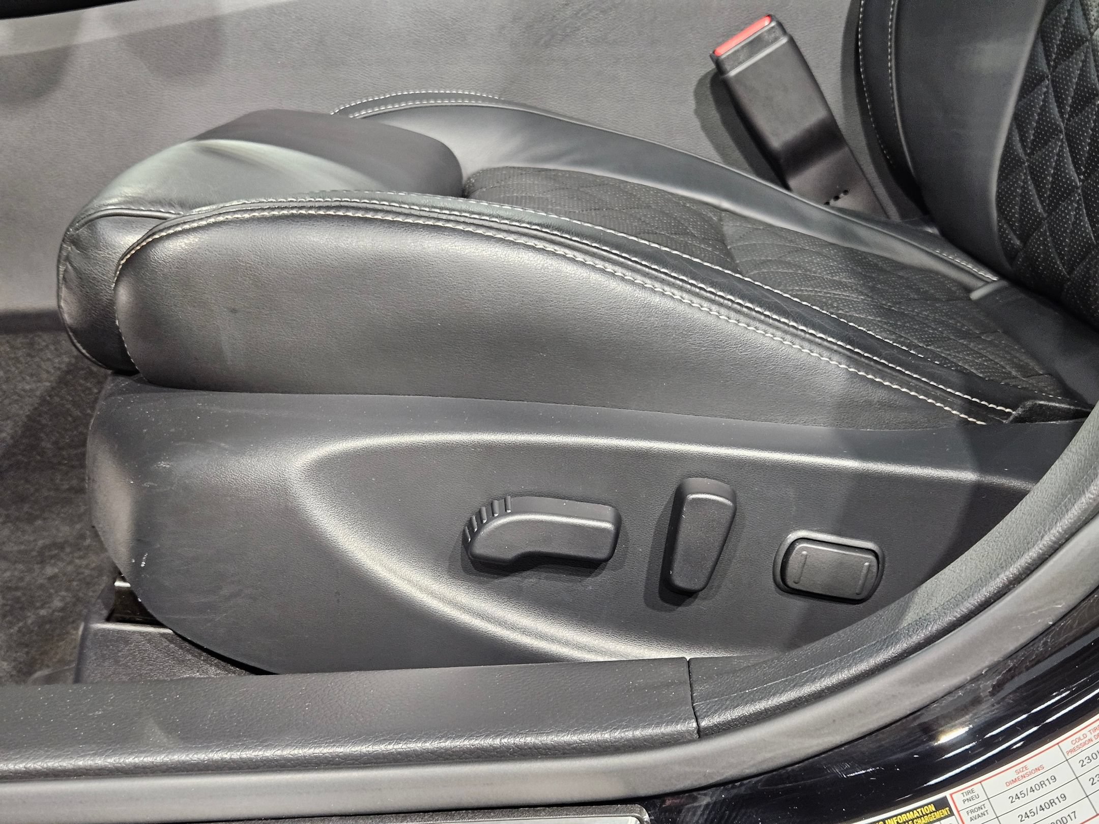 Used 2020 Nissan Maxima Platinum w/ Sport Mat Group FWD image 22