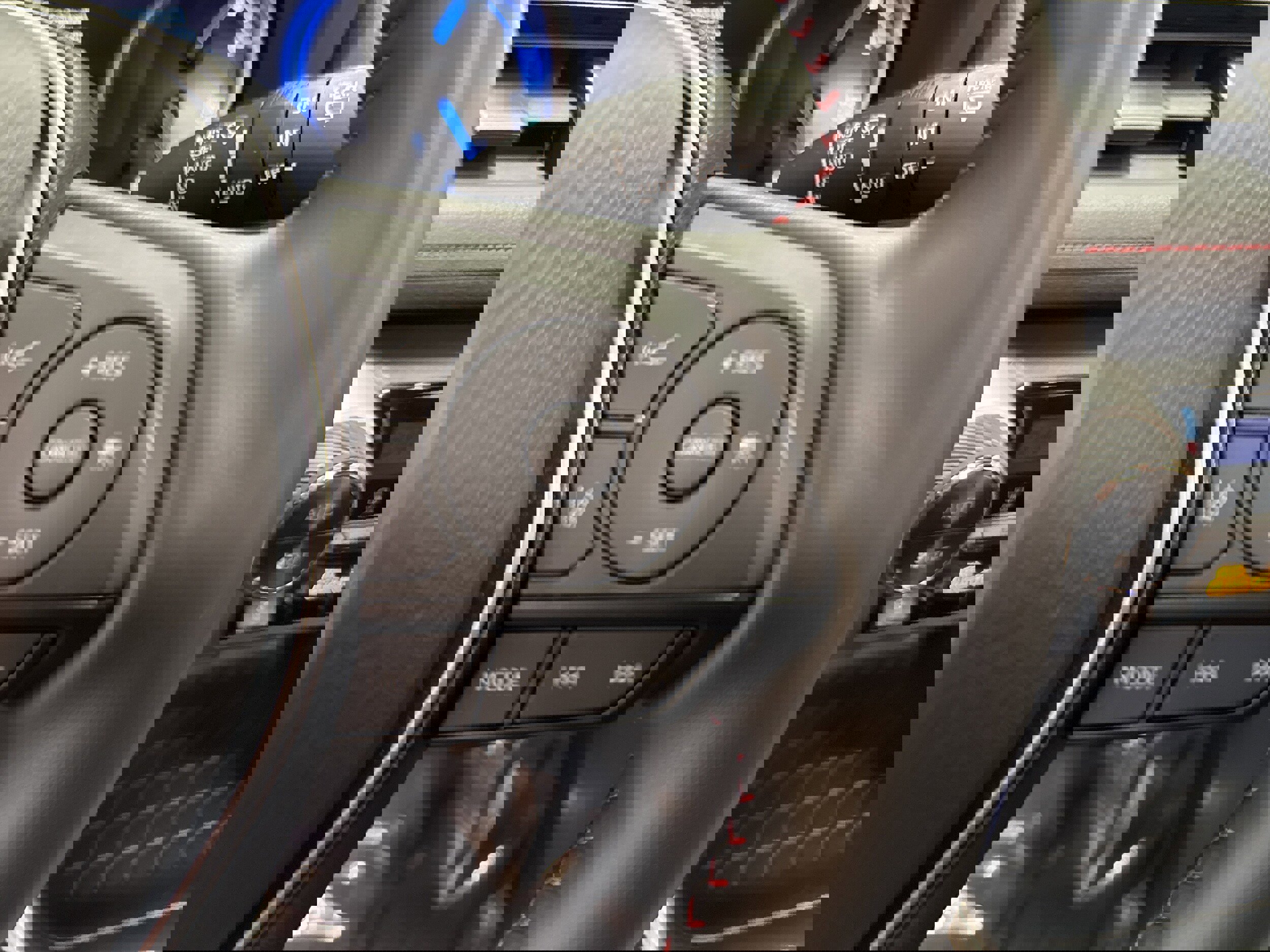 Used 2024 Toyota RAV4 SE w/ Weather & Moonroof Package image 36