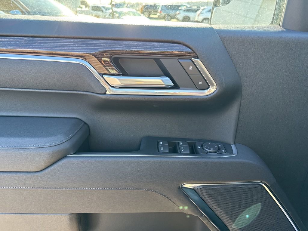 New 2026 GMC Sierra 1500 Elevation image 13