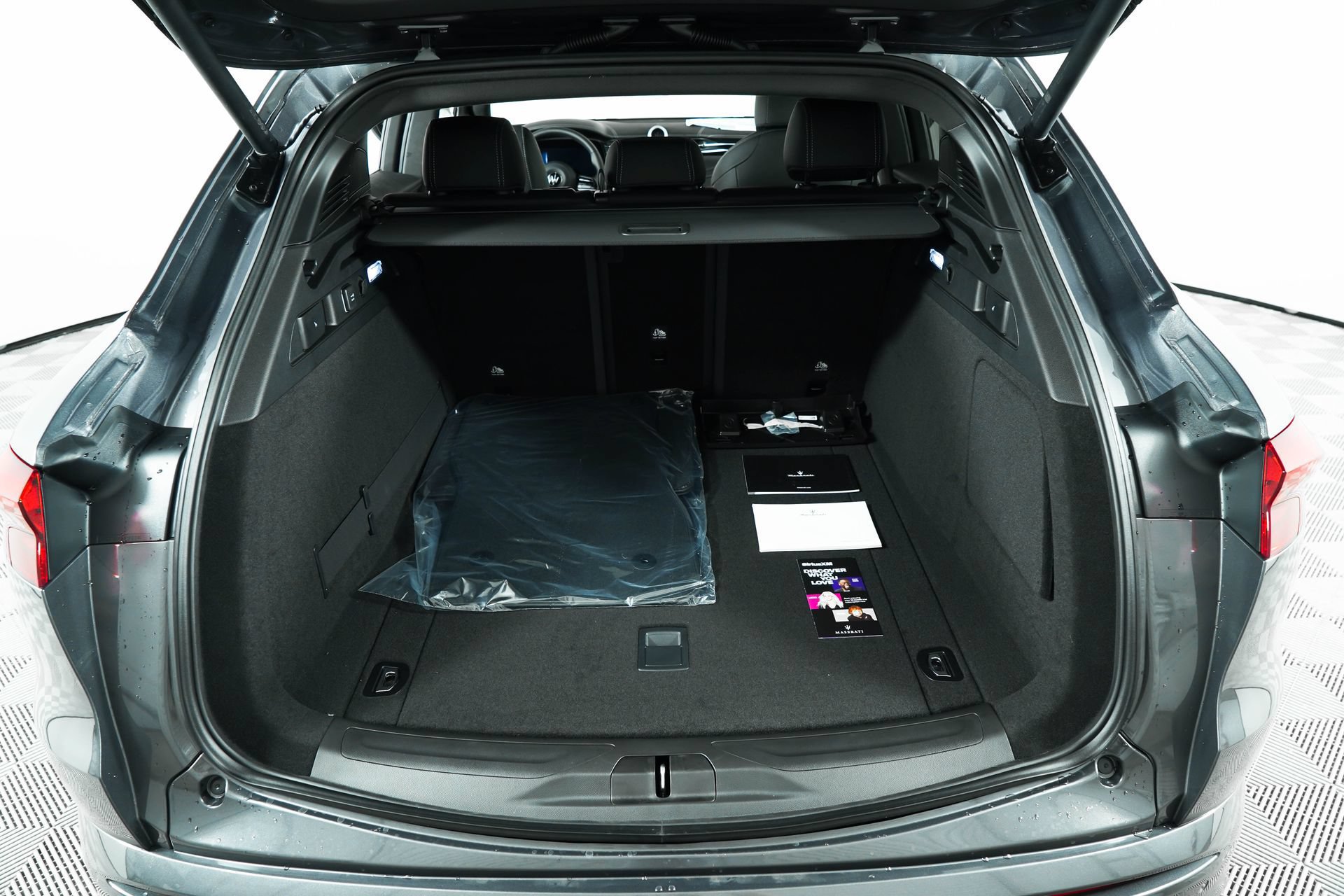 Used 2025 Maserati Grecale GT AWD/4WD image 34