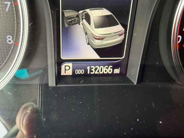 Used 2015 Toyota Camry XSE image 30