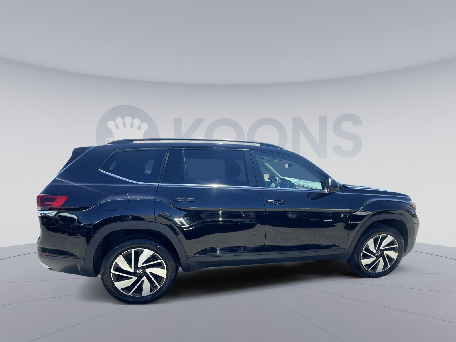 Used 2024 Volkswagen Atlas SE FWD image 12