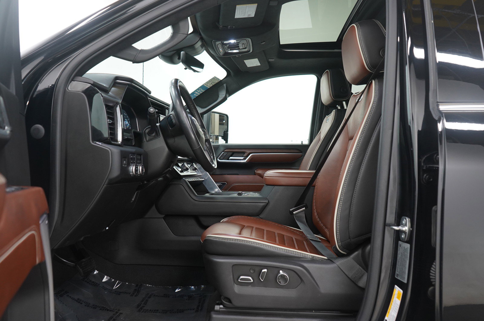 Used 2024 GMC Sierra 3500 Denali Ultimate image 23