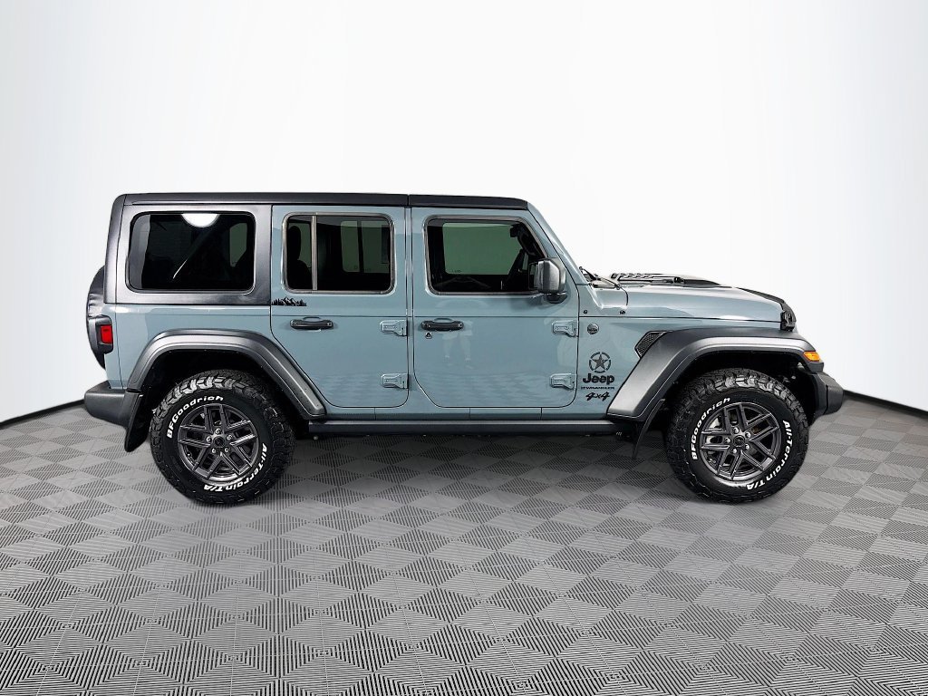 Used 2026 Jeep Wrangler Unlimited Sport AWD/4WD image 8