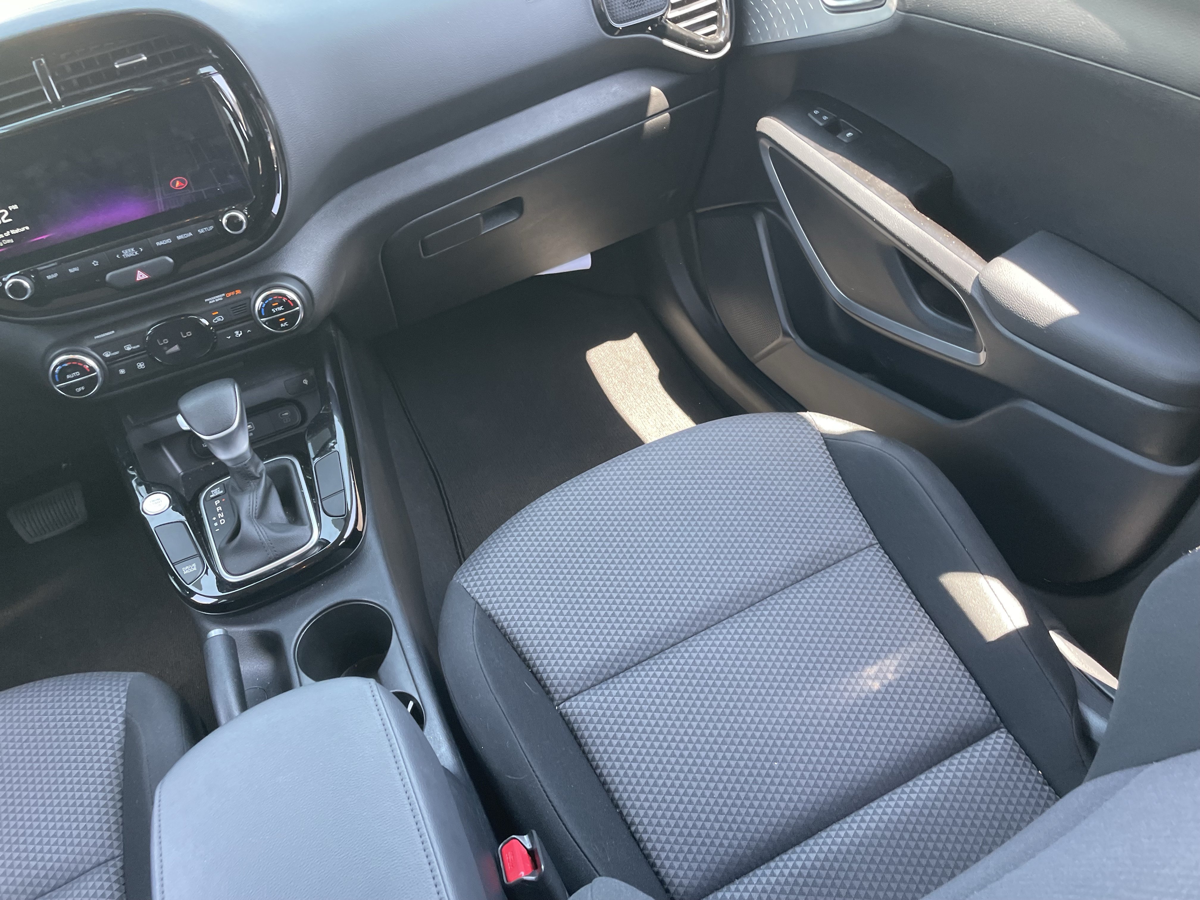Certified 2025 Kia Soul S FWD image 14