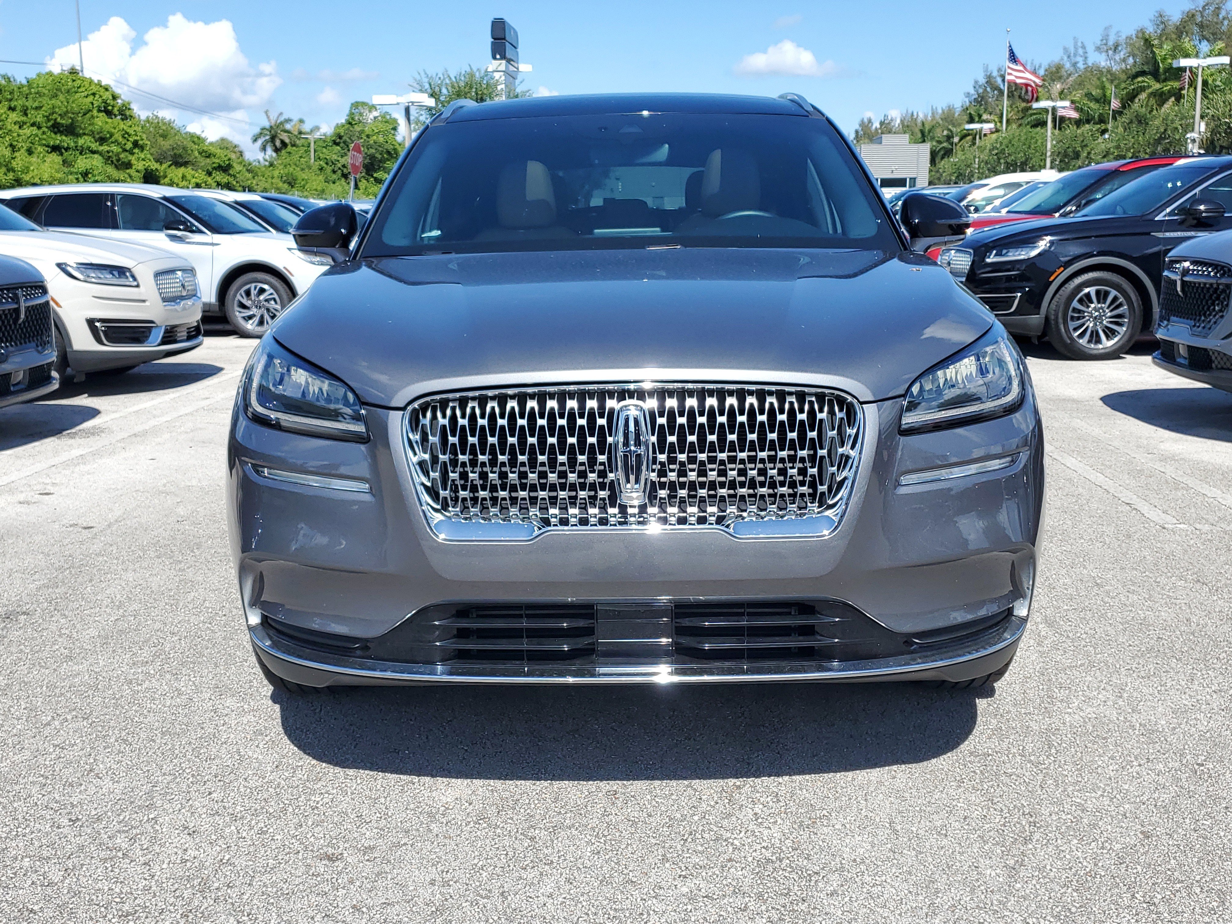 Certified 2022 Lincoln Corsair Reserve w/ Elements Package image 2