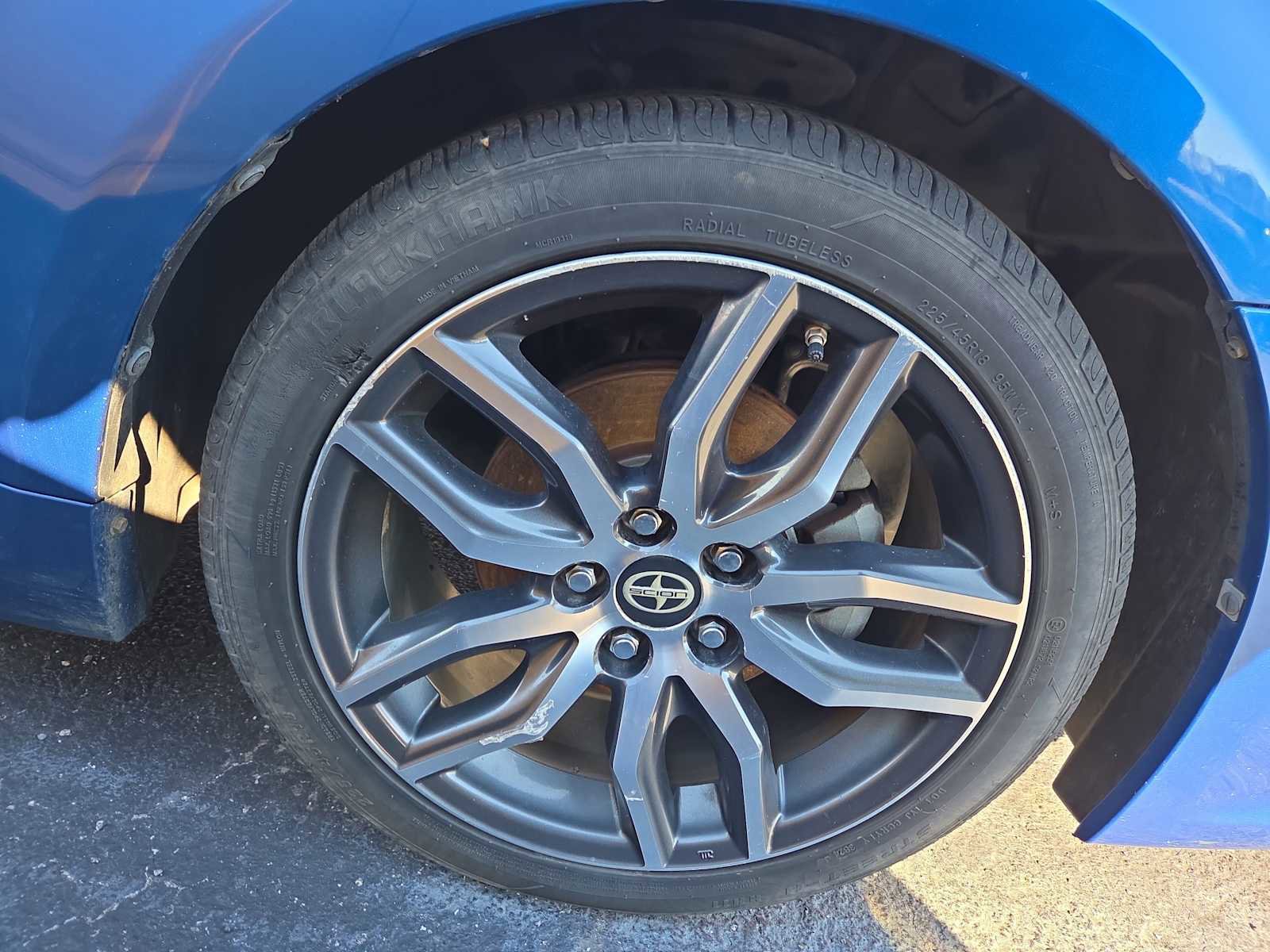 Used 2014 Scion tC image 2