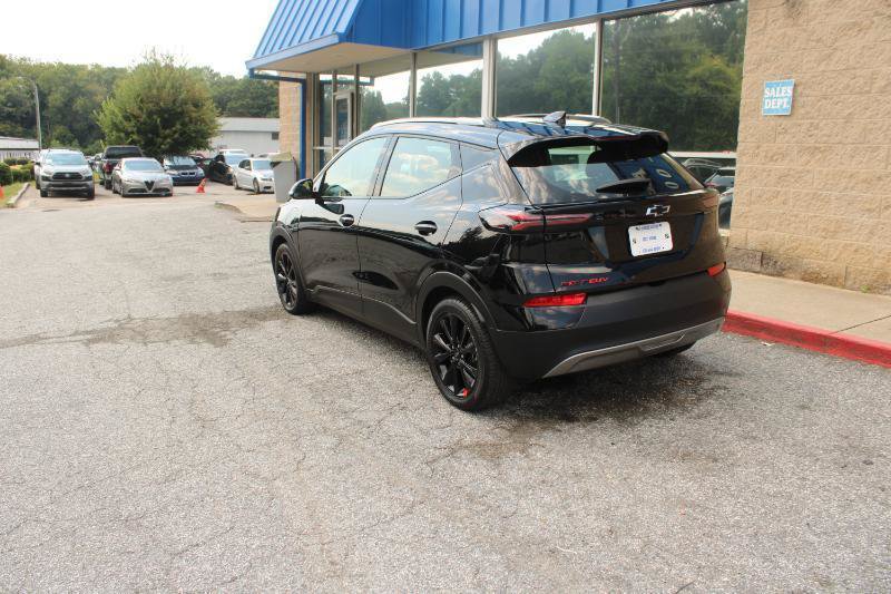 Used 2023 Chevrolet Bolt EUV LT w/ Convenience Package FWD image 4
