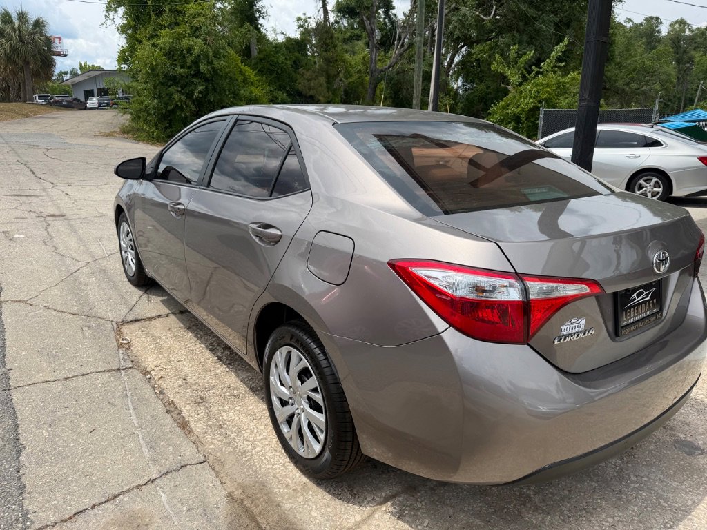 Used 2015 Toyota Corolla LE FWD image 4