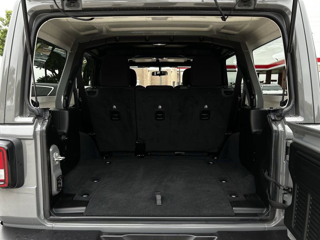Used 2023 Jeep Wrangler Unlimited Sport AWD/4WD image 32