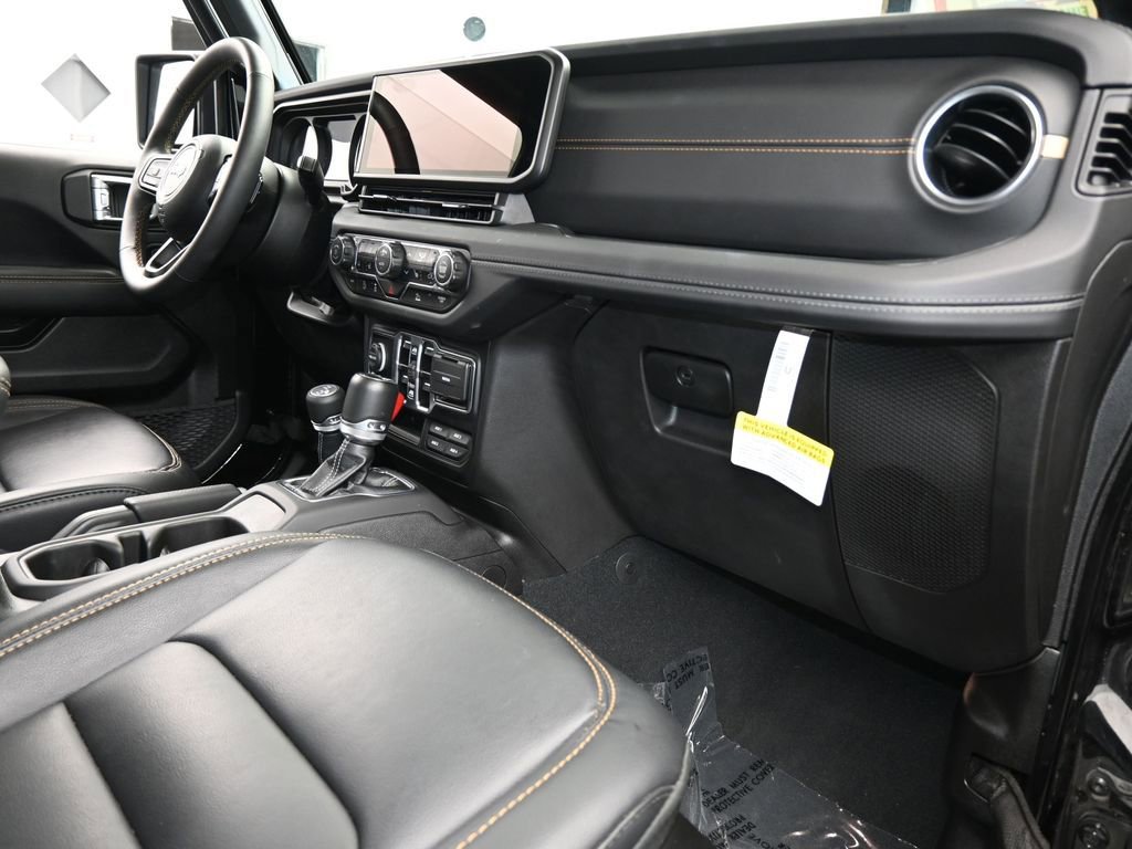 Used 2024 Jeep Gladiator Sport w/ Premium Package image 43