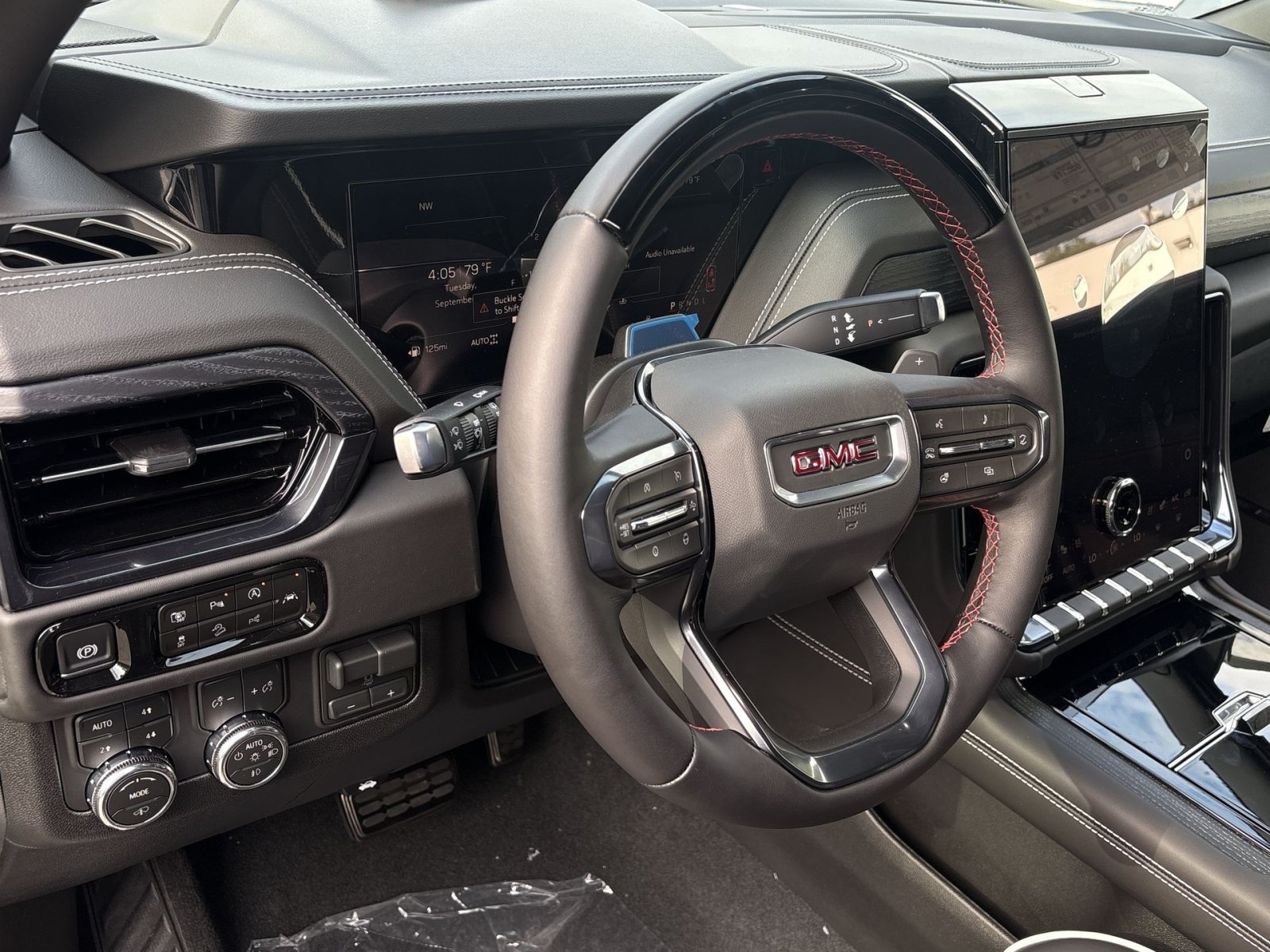 New 2026 GMC Yukon AT4 Ultimate AWD/4WD image 16