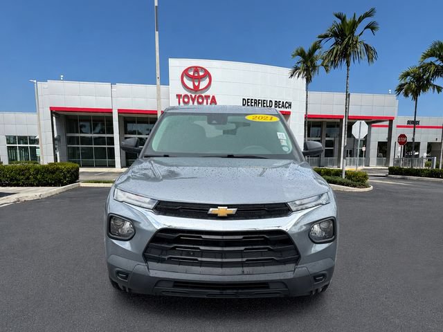 Used 2021 Chevrolet TrailBlazer LS FWD image 2