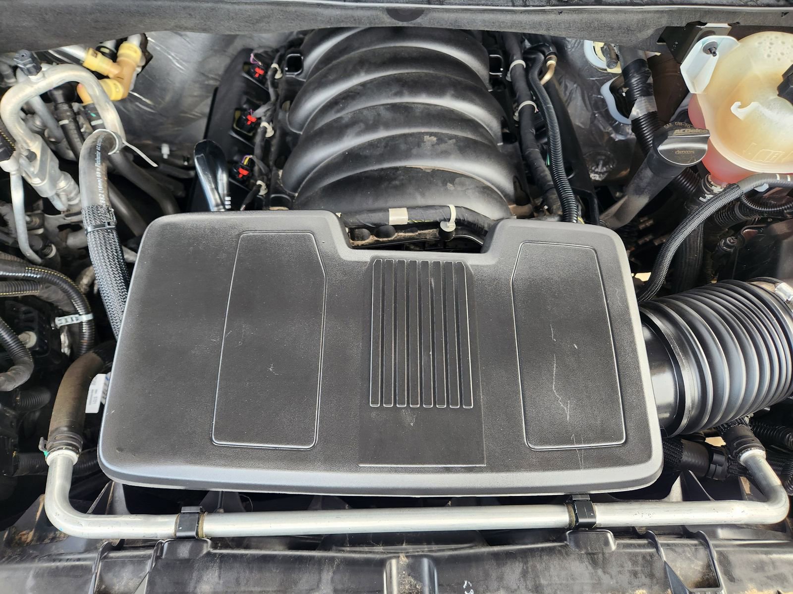 Used 2023 Chevrolet Suburban Premier RWD image 37