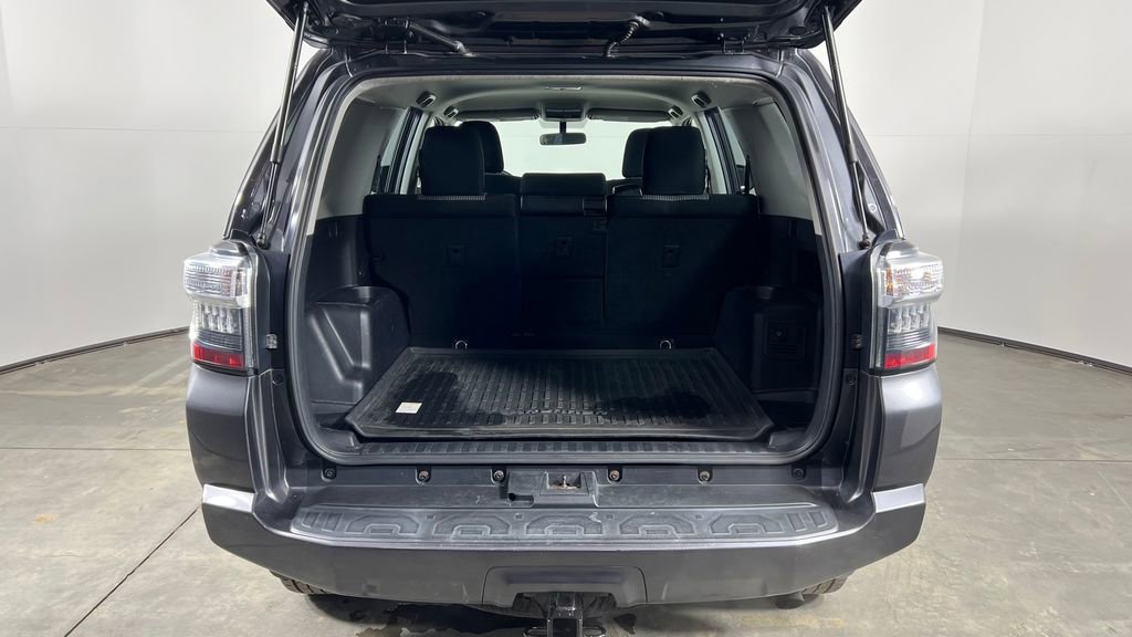 Used 2014 Toyota 4Runner SR5 image 15