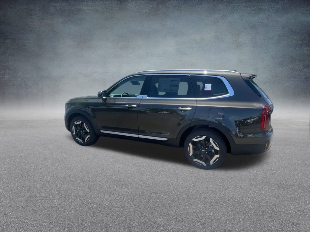 Used 2025 Kia Telluride S image 16