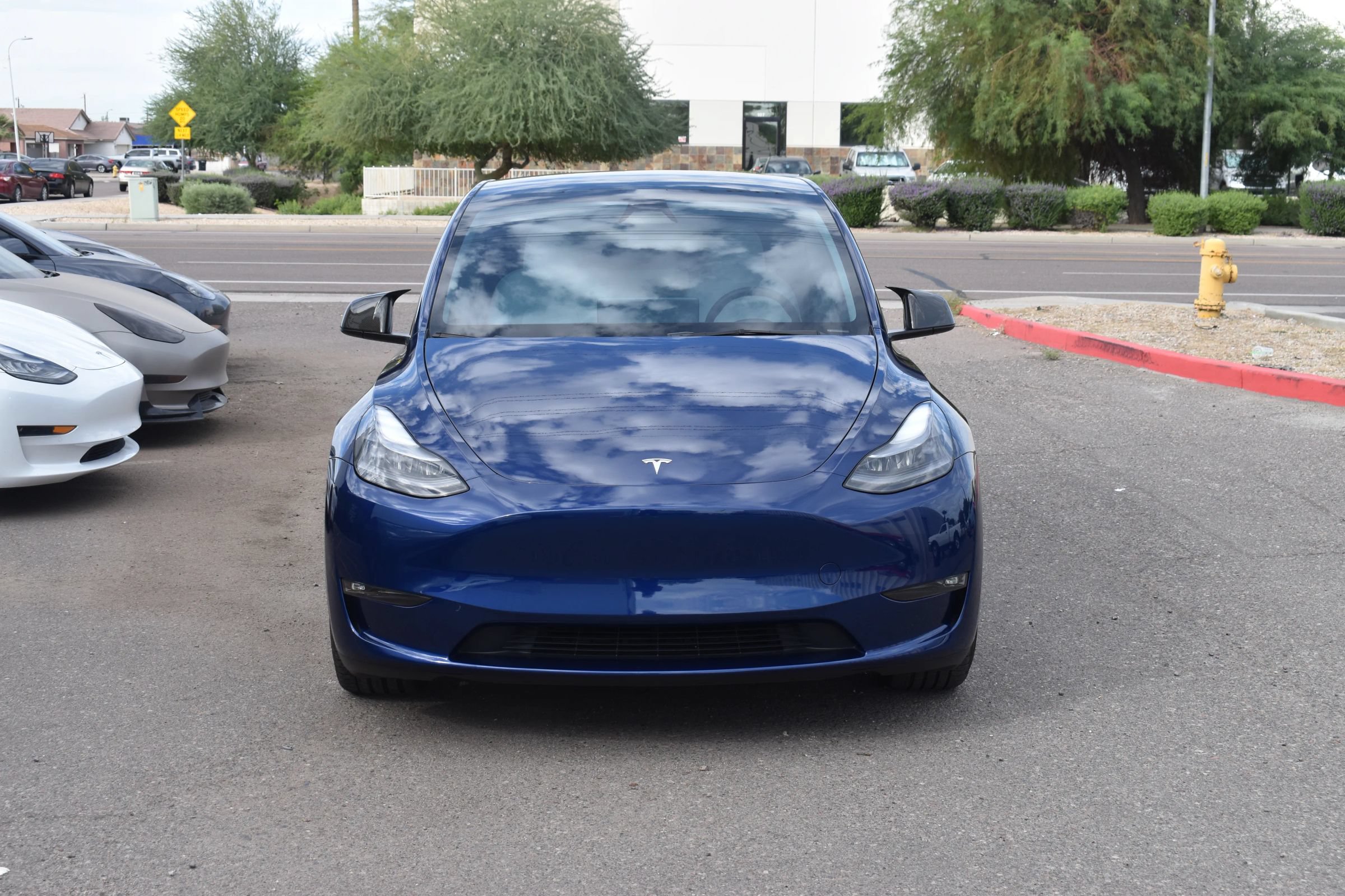 Used 2024 Tesla Model Y Performance AWD/4WD image 3