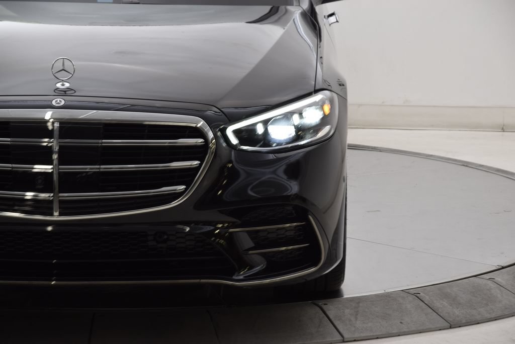 Used 2025 Mercedes-Benz S 580e 4MATIC Sedan image 9