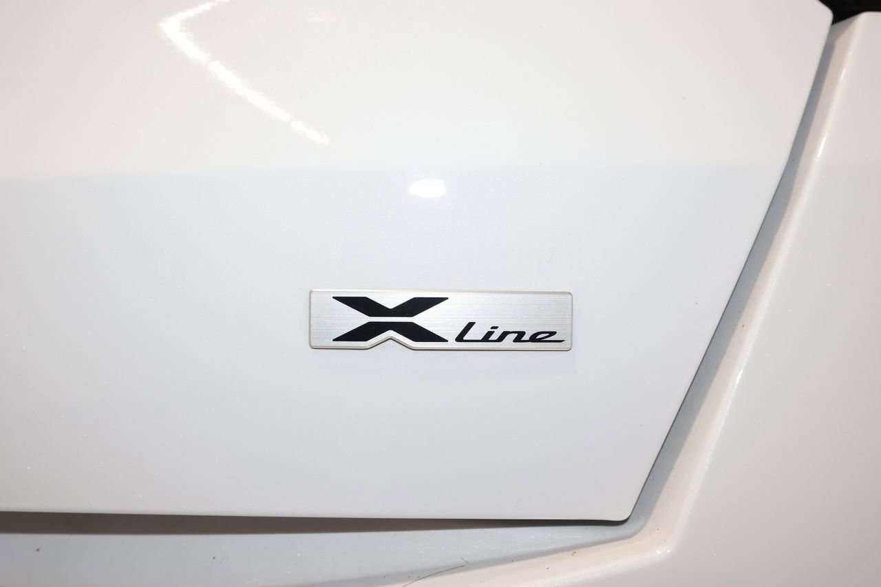 Used 2025 Kia Sorento SX image 38