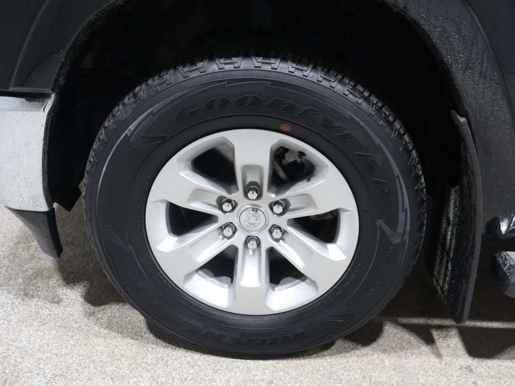 Used 2019 RAM 1500 Laramie image 10