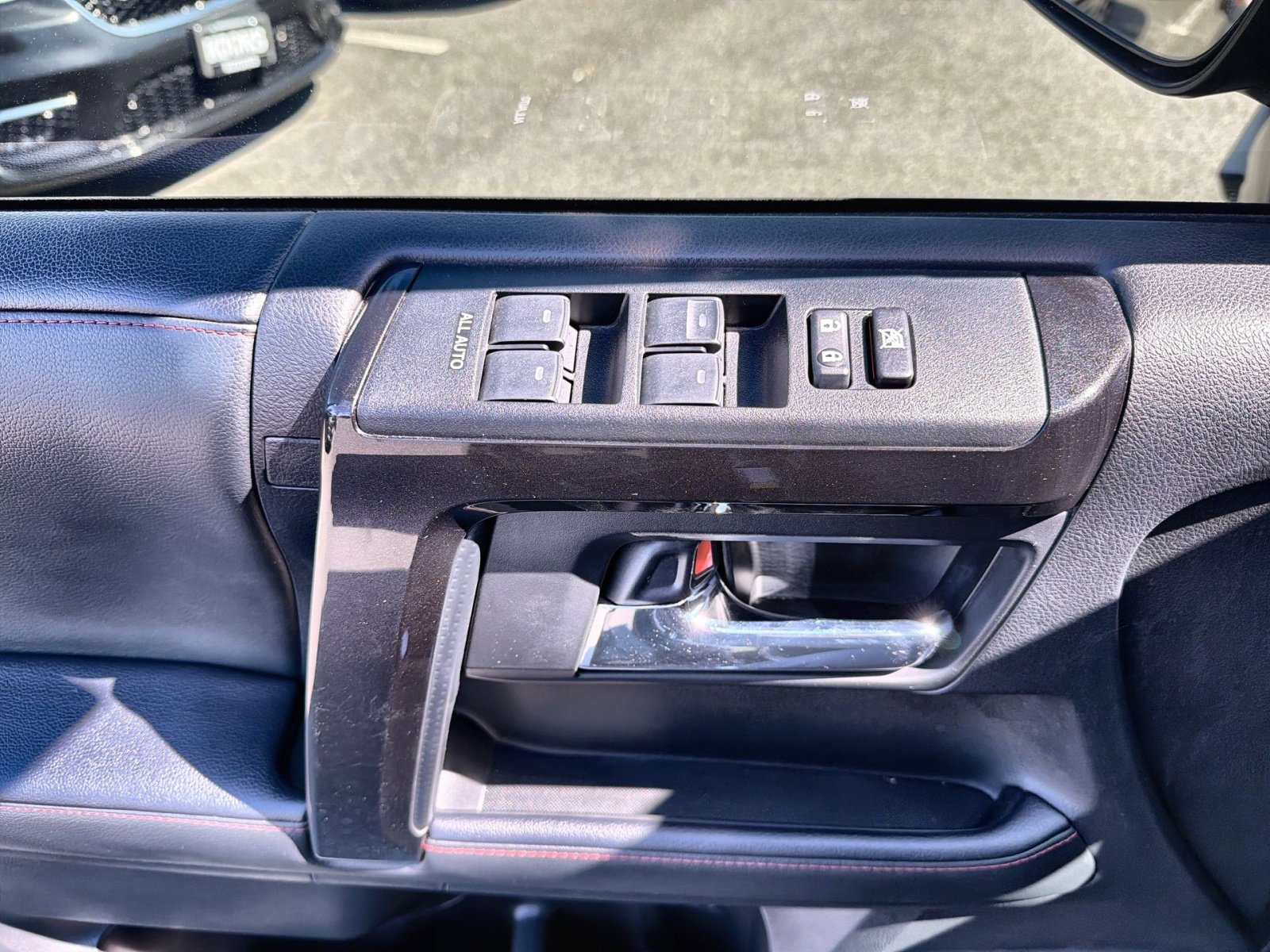 Used 2021 Toyota 4Runner TRD Off-Road AWD/4WD image 35