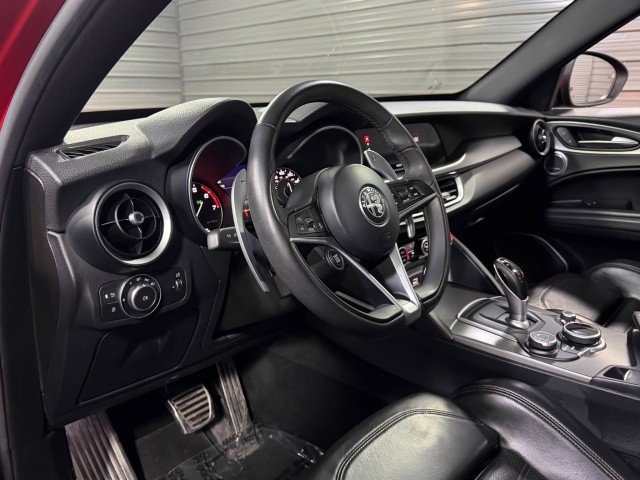 Used 2018 Alfa Romeo Stelvio Ti Sport image 10