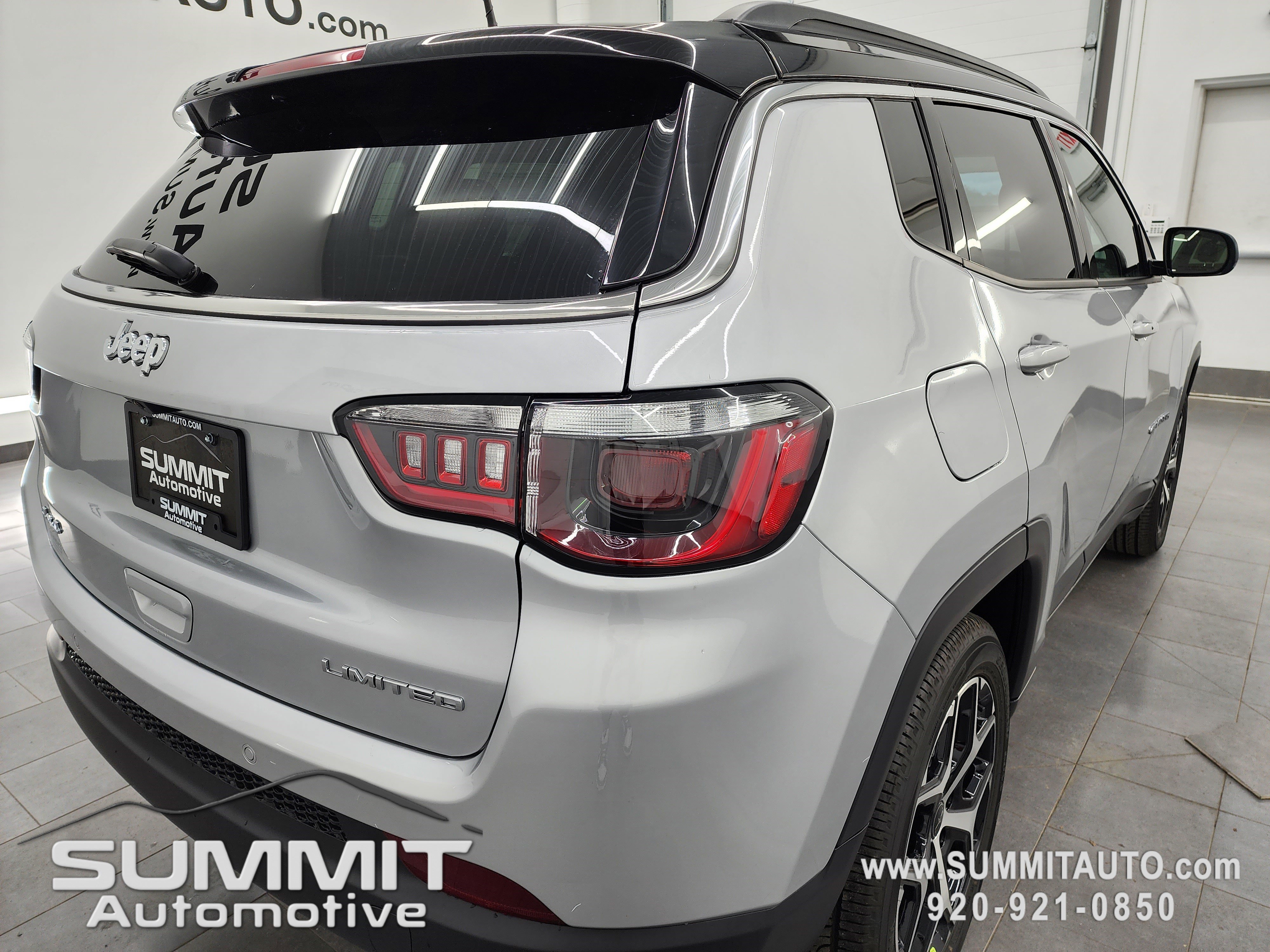 New 2026 Jeep Compass Limited w/ Sun, Sound & Navigation Group image 4