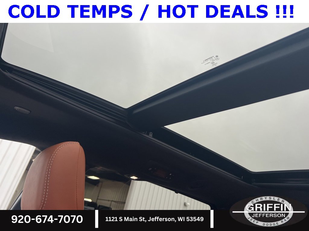 New 2026 Chrysler Pacifica Pinnacle w/ Trailer Tow Group image 26