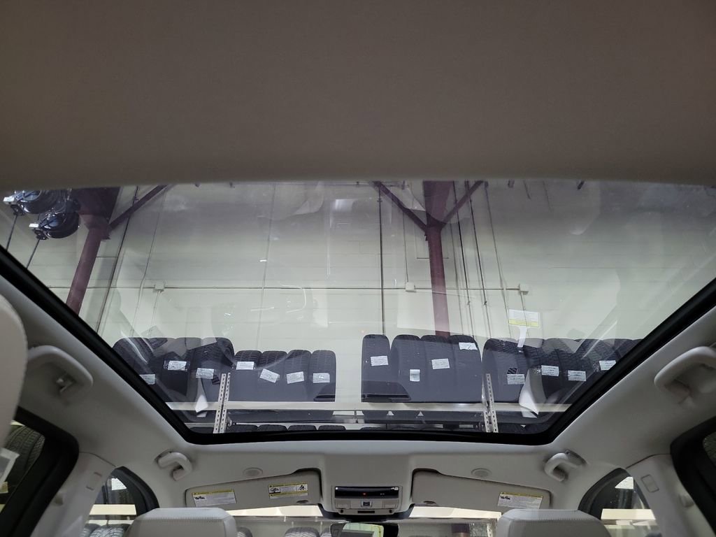 New 2025 Land Rover Discovery Sport S image 27