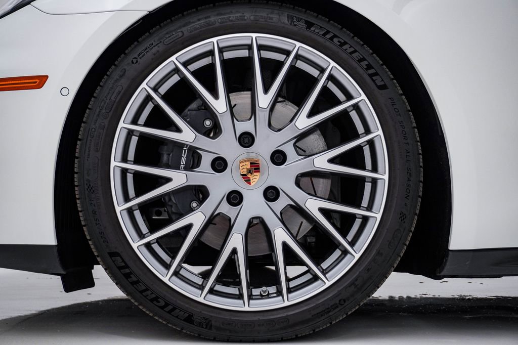 Certified 2025 Porsche Panamera 4 AWD/4WD image 13