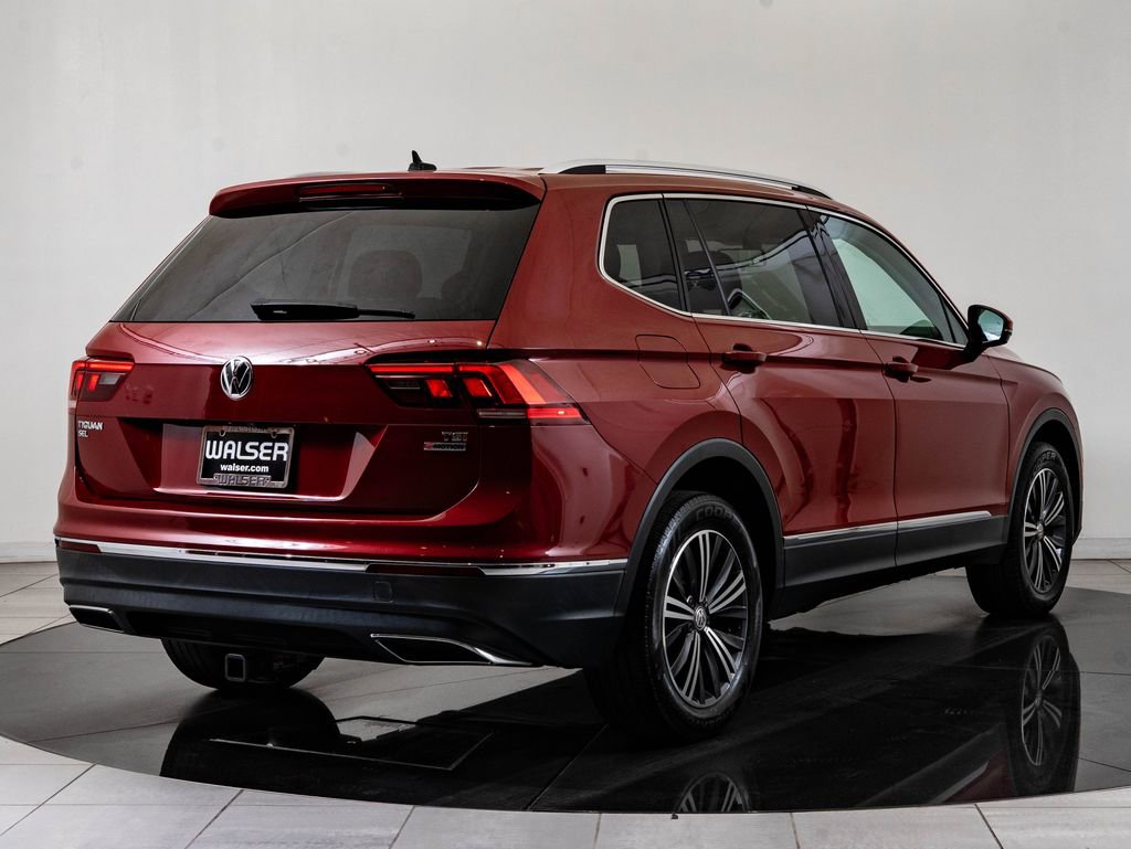 Used 2018 Volkswagen Tiguan SEL AWD/4WD image 10