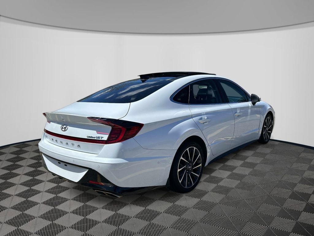 Used 2020 Hyundai Sonata Limited w/ Winter Weather Package FWD image 5