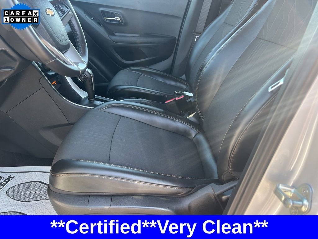 Used 2020 Chevrolet Trax LT w/ LT Convenience Package image 33