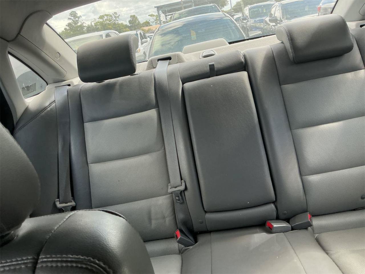 Used 2007 Mercury Montego Luxury FWD image 12