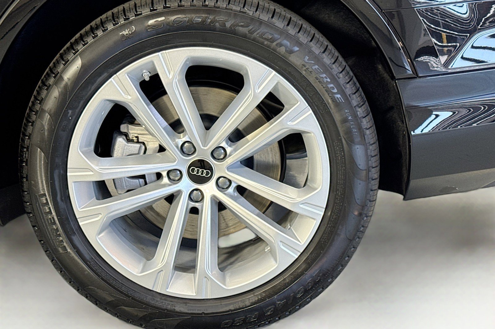 New 2025 Audi Q7 3.0T Prestige image 29